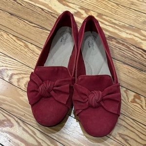 Clarks Ultimate Comfort 13288 Maroon Vegan Suede Stretch Loafer womens